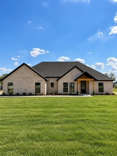 Unit for sale at 17 Wilson Loop, Durant, OK 74701