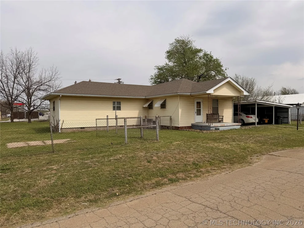 Unit for sale at 1412 E Walnut Street, Cushing, OK 74023