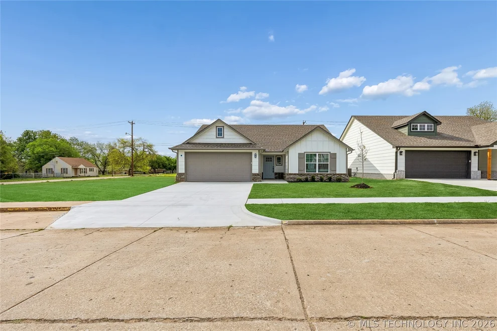 Unit for sale at 1125 E Cherry Street, Cushing, OK 74023
