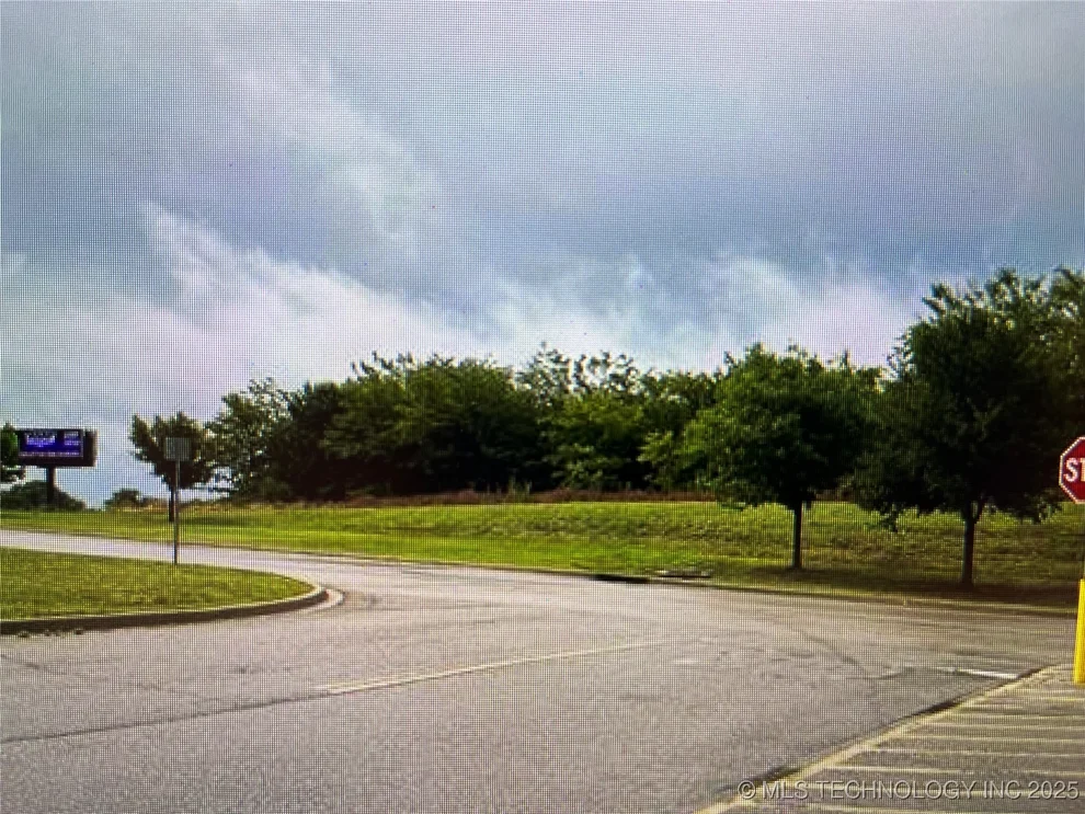 Unit for sale at 1299 Hwy 70 Highway, Madill, OK 73446