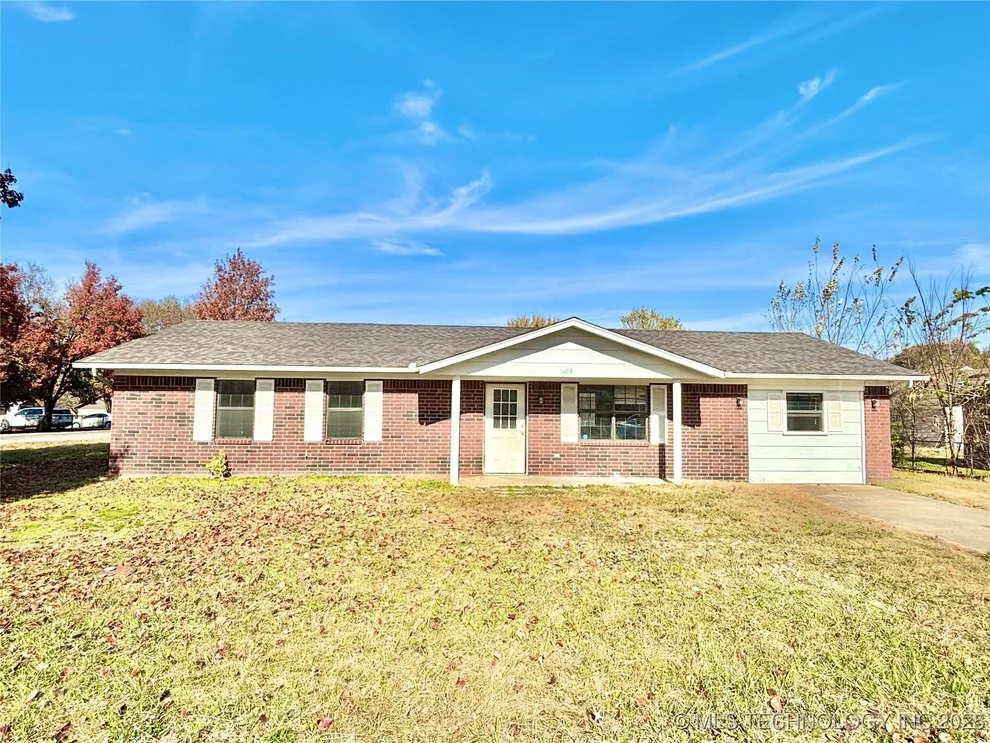 Unit for sale at 1103 E Kaniatobe Lane, Stigler, OK 74462