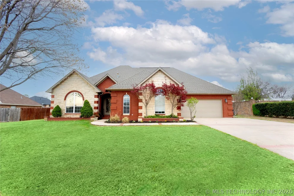 Unit for sale at 2108 Country Springs Street, McAlester, OK 74501
