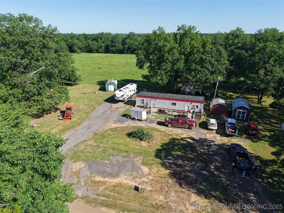 Unit for sale at 29714 Dogcreek, Shady Point, OK 74956