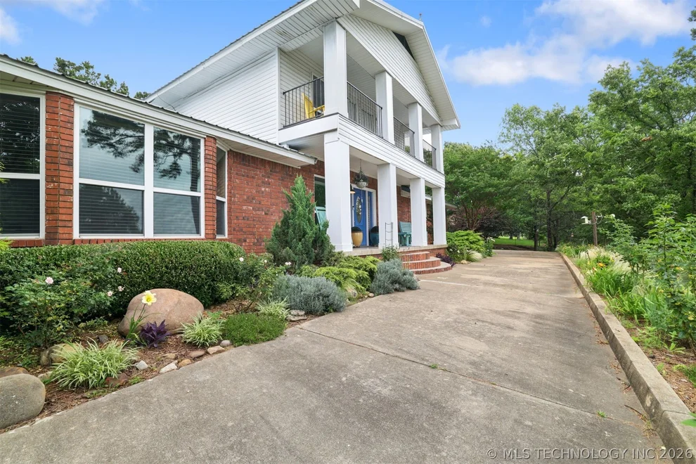 Unit for sale at 50125 State Highway 82, Talihina, OK 74571