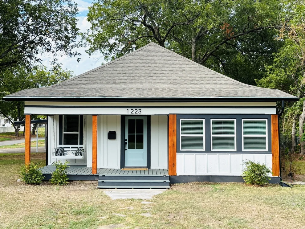 Unit for sale at 1223 Stanley Avenue SW, Ardmore, OK 73401