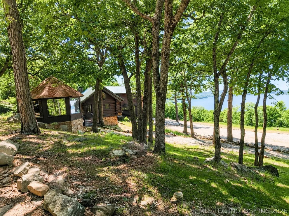 Unit for sale at 178 N BK 1900 Road, Eufaula, OK 74432