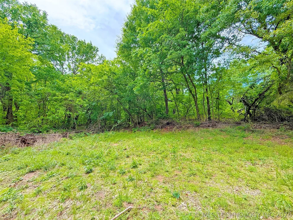 Unit for sale at 24 Holiday Lane, Eufaula, OK 74432