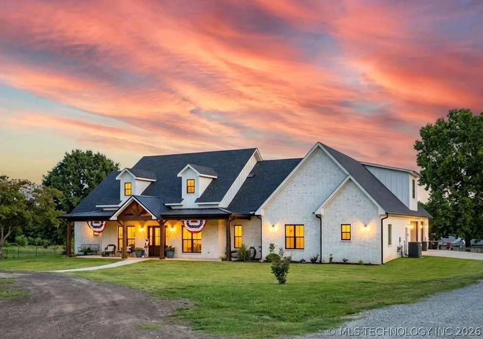 Unit for sale at 1609 E Hollow Oak Road, Stigler, OK 74462