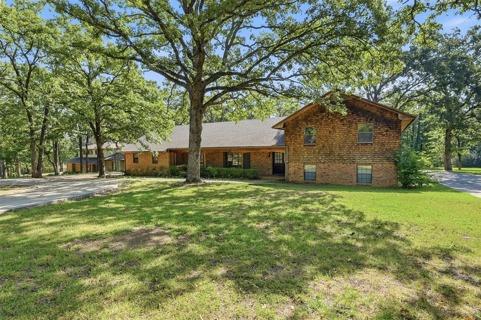 Unit for sale at 1814 Estelle Street, Durant, OK 74701
