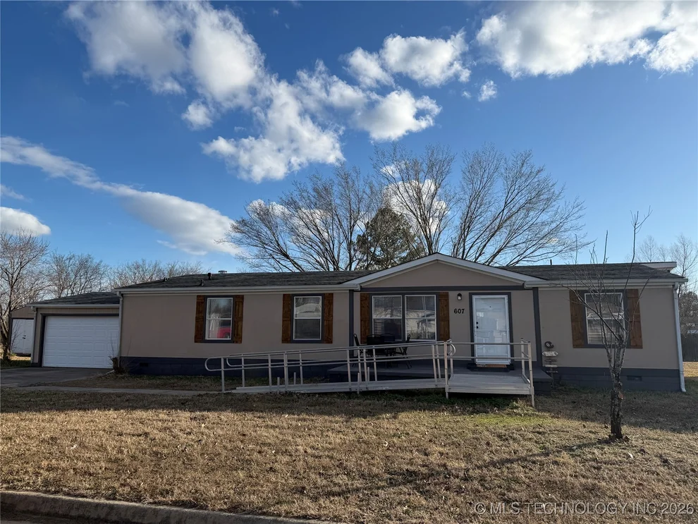 Unit for sale at 607 Crabapple Court, Muskogee, OK 74403
