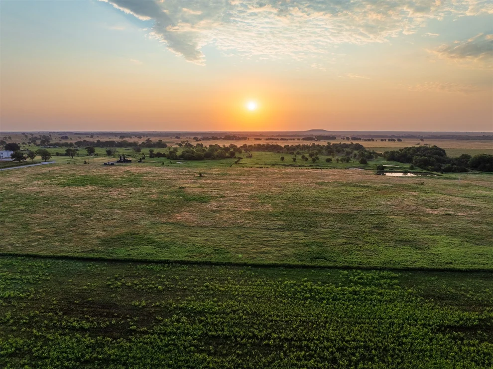 Unit for sale at 3 N 3990 Road, Dewey, OK 74029