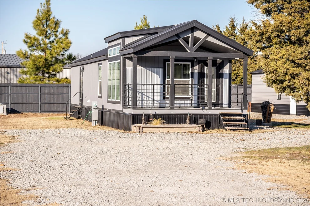 Unit for sale at 421317 E 1168, Eufaula, OK 74432