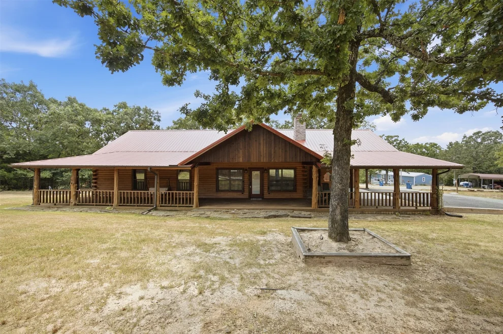 Unit for sale at 124 London Dock Lane, Canadian, OK 74425