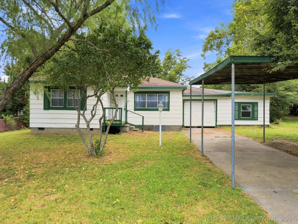 Unit for sale at 503 E 22nd Street, Okmulgee, OK 74447