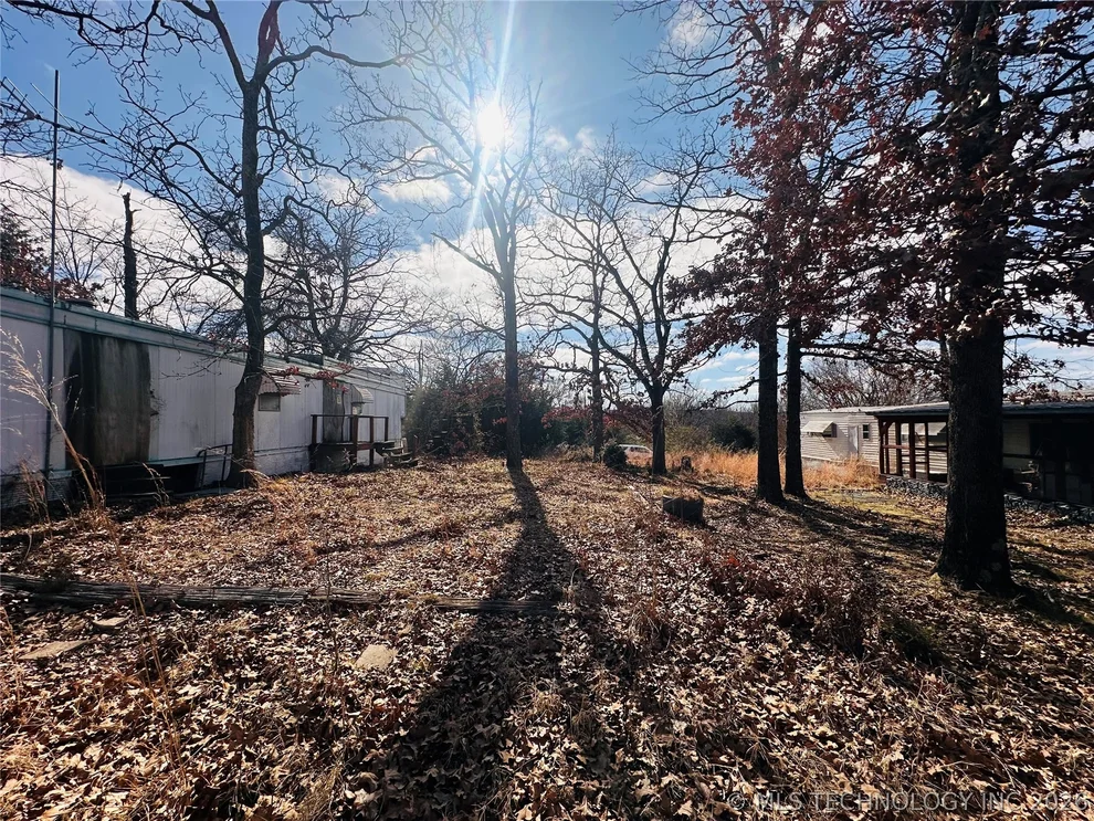 Unit for sale at 964 Comanche Drive, Eufaula, OK 74432