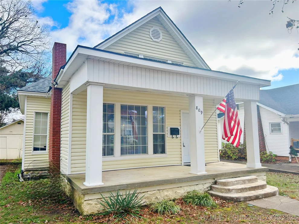 Unit for sale at 809 N Grand Avenue, Okmulgee, OK 74447