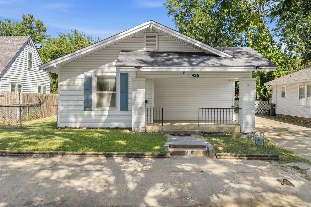 Unit for sale at 426 H. Street SW, Ardmore, OK 73401