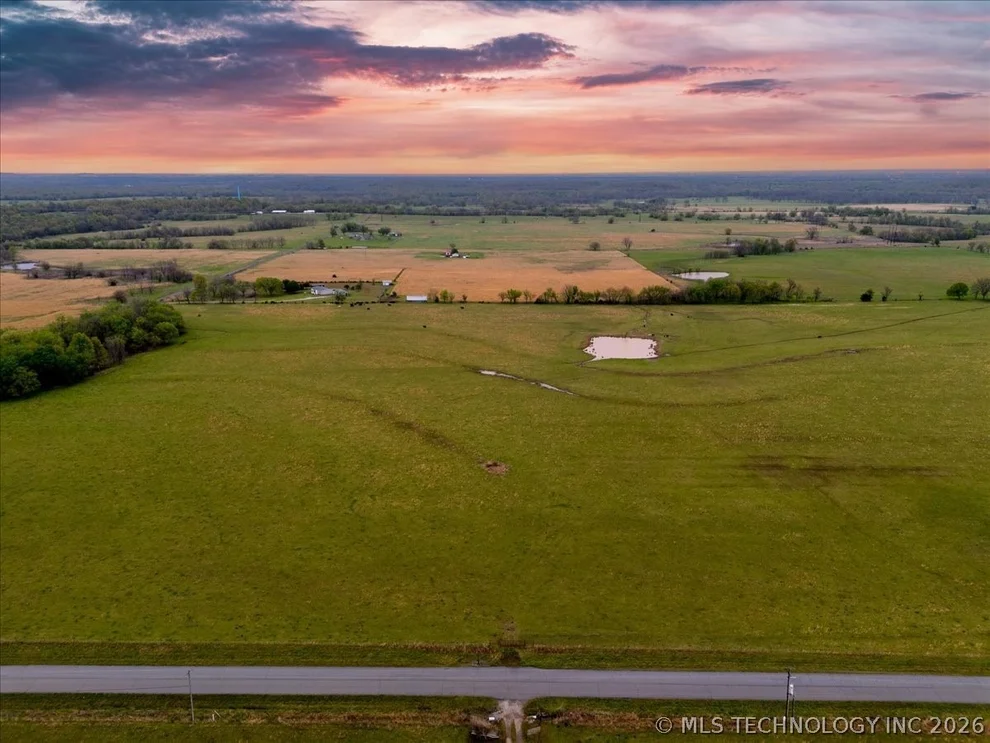 Unit for sale at 28 S 4360 Road, Vinita, OK 74301