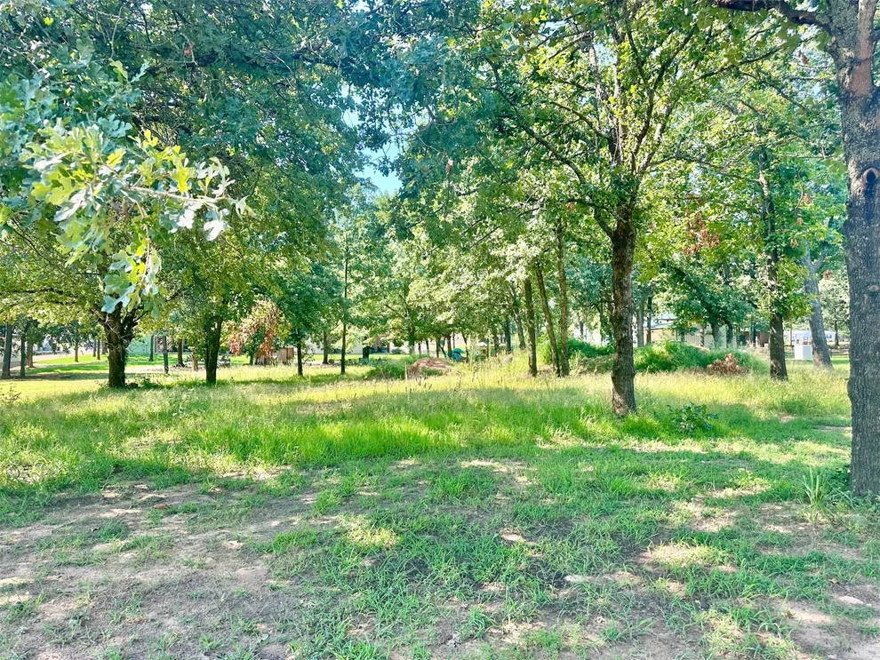 Unit for sale at 12095 Rhynes Circle, Kingston, OK 73439