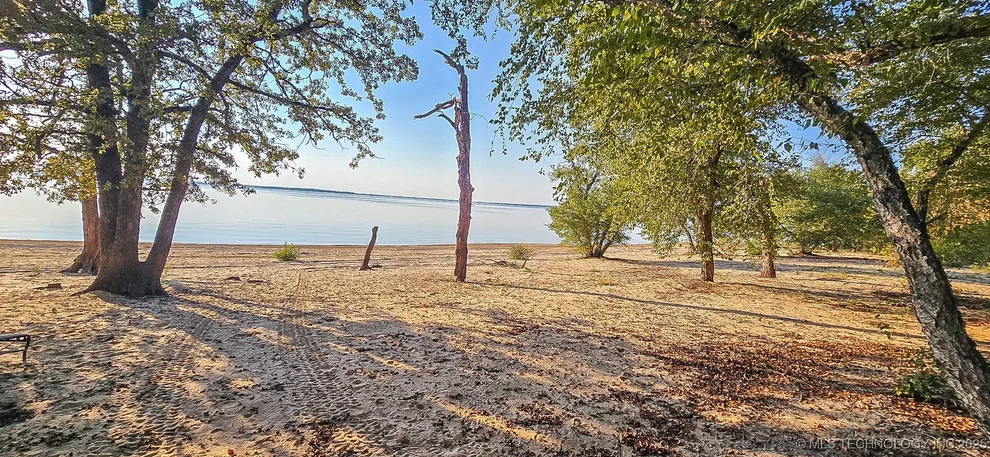 Unit for sale at 117672 S 4202 Road, Eufaula, OK 74432