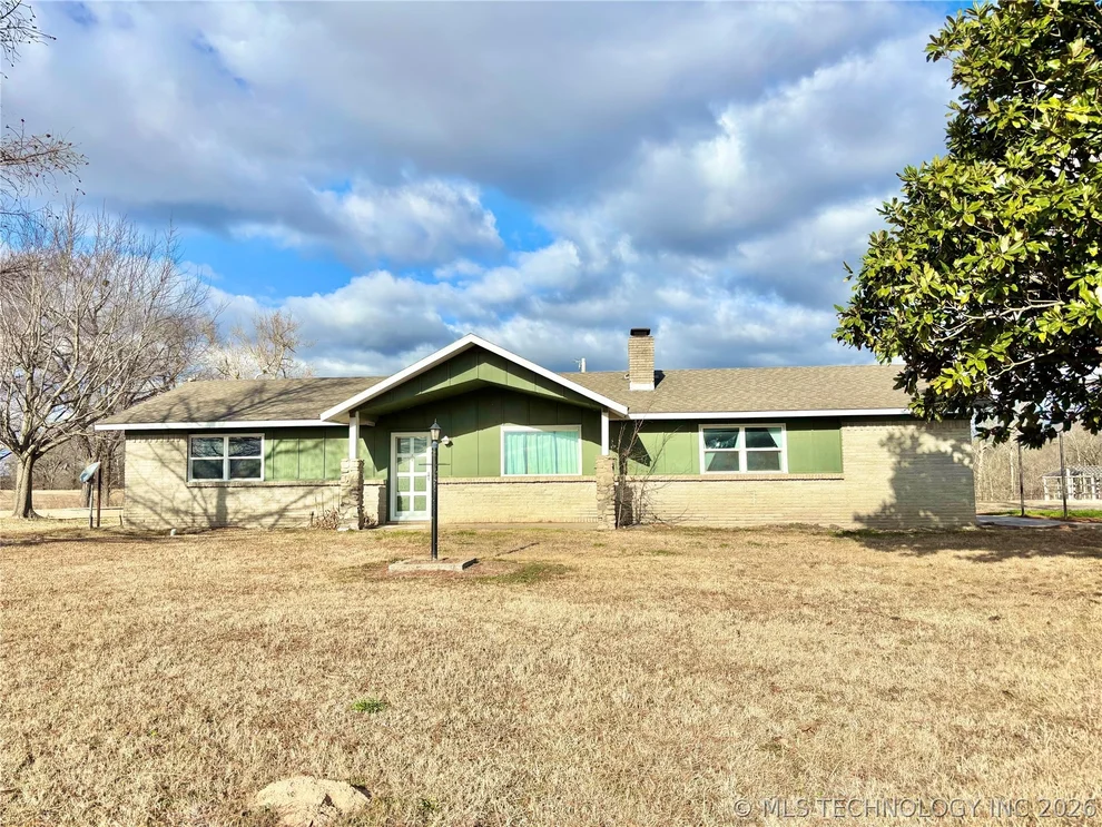 Unit for sale at 230 W Wolfhunters Lane, McAlester, OK 74501