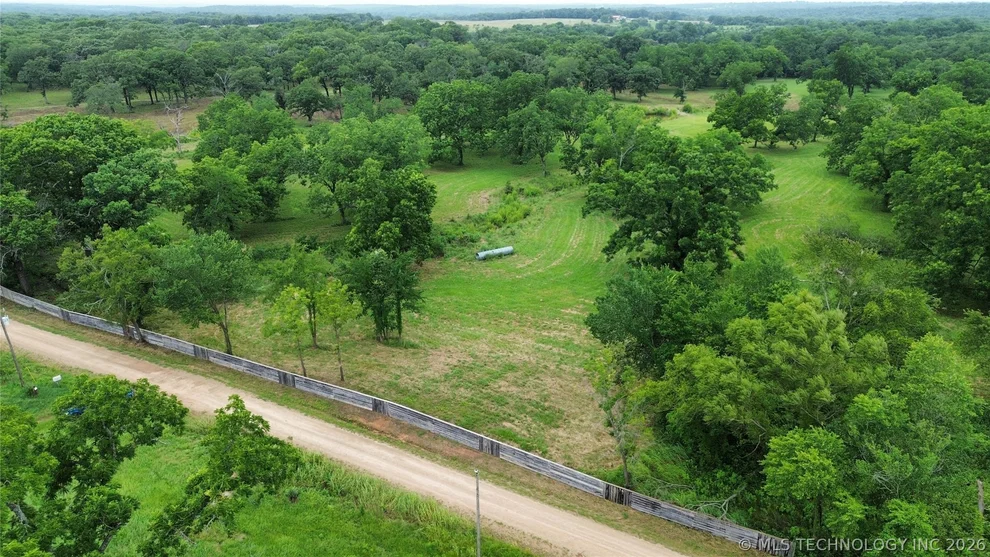 Unit for sale at 12777 Boggy Depot, Coleman, OK 73432