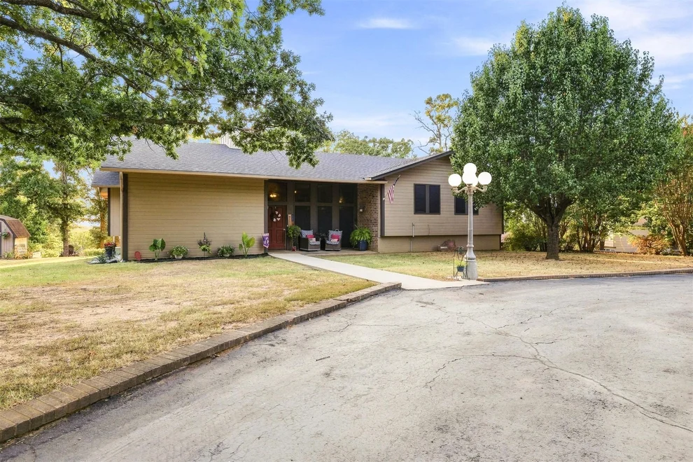 Unit for sale at 171 Woods Road, Mead, OK 73449