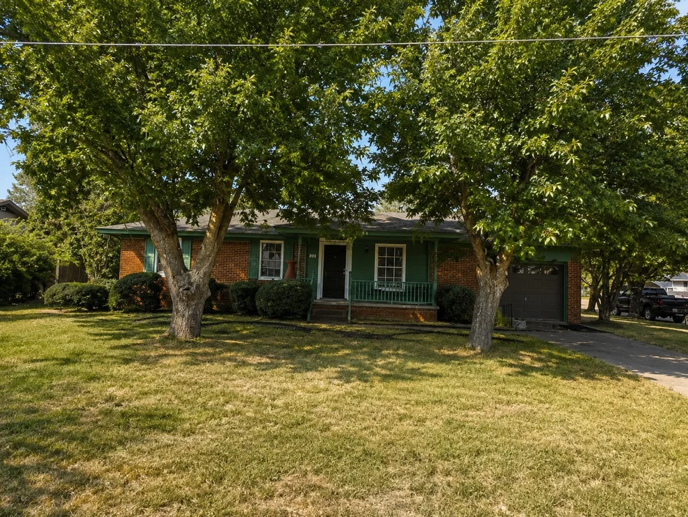 Unit for sale at 201 S Willis Street, Kingston, OK 73439