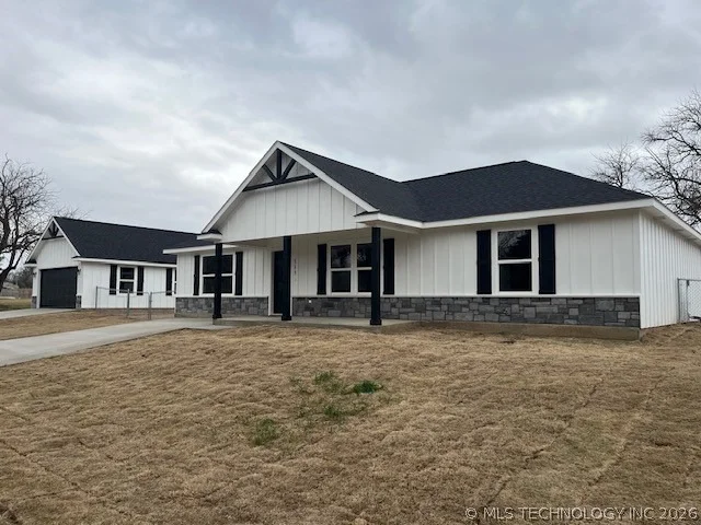 Unit for sale at 513 Osage, Caddo, OK 74729