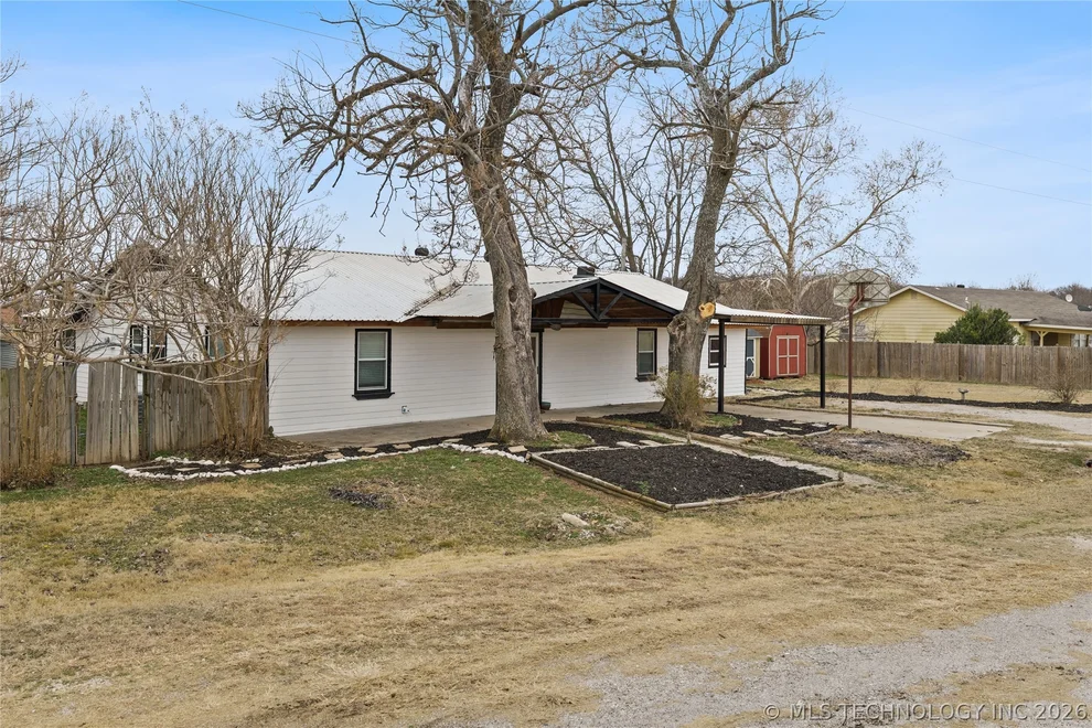 Unit for sale at 14 Duncan Drive, Burneyville, OK 73430