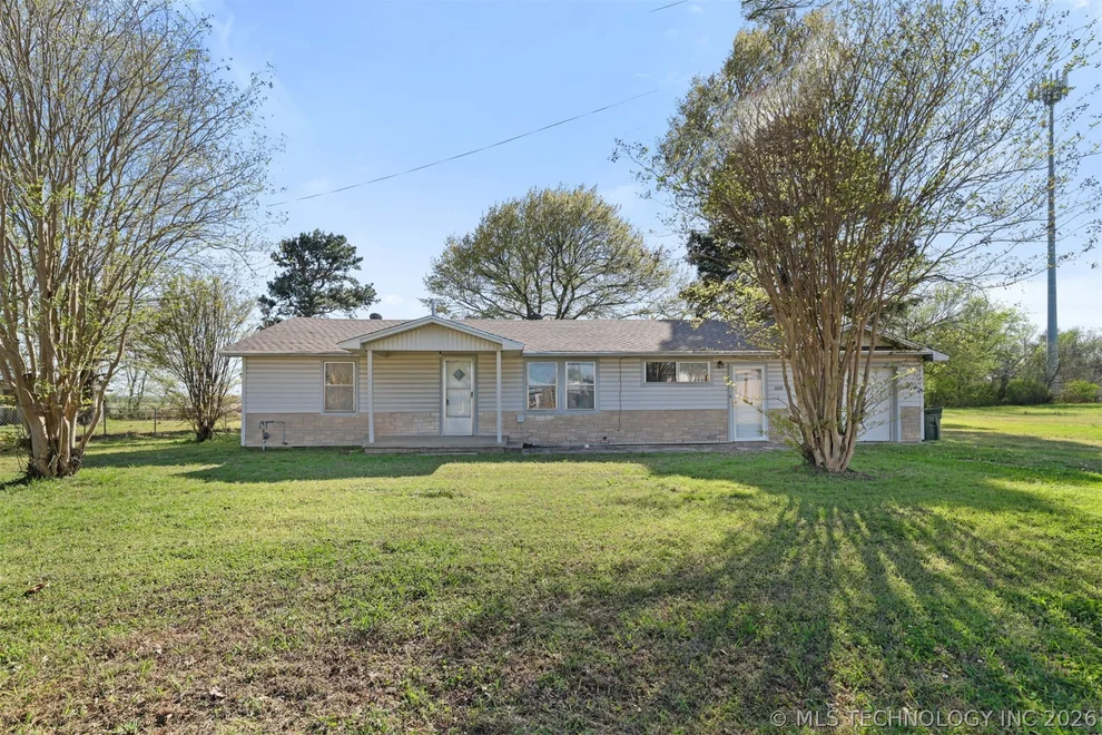 Unit for sale at 610 E McKennon, Calera, OK 74730