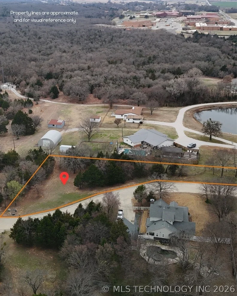 Unit for sale at 3542 Highland Oaks, Ardmore, OK 73401