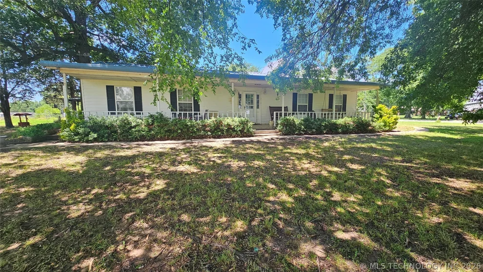 Unit for sale at 421975 E 1155 Road, Eufaula, OK 74432