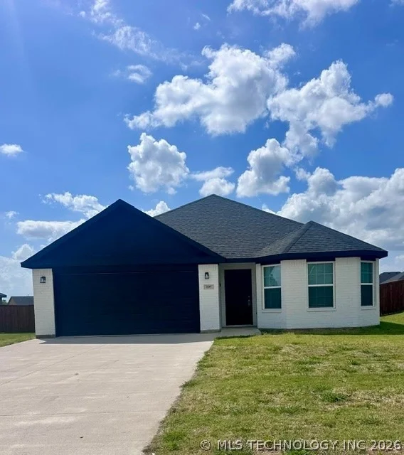 Unit for sale at 3241 Seabiscuit, Durant, OK 74701