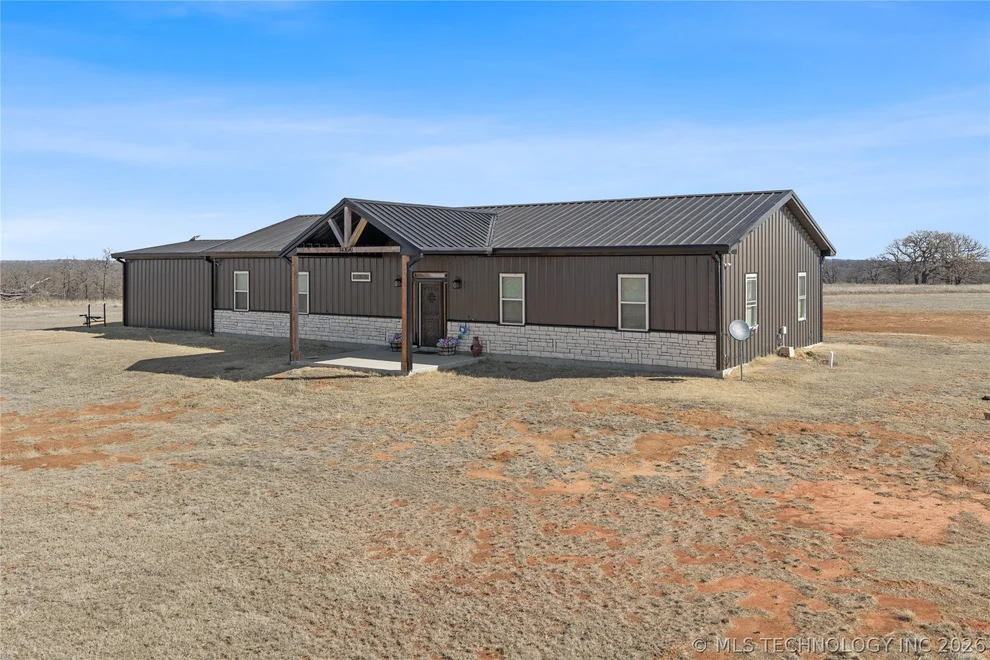Unit for sale at 183070 N 3030 Road, Loco, OK 73442