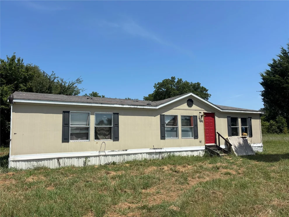 Unit for sale at 424865 Texanna Road, Eufaula, OK 74432