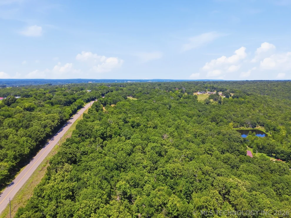 Unit for sale at 124 Highway, Weleetka, OK 74880