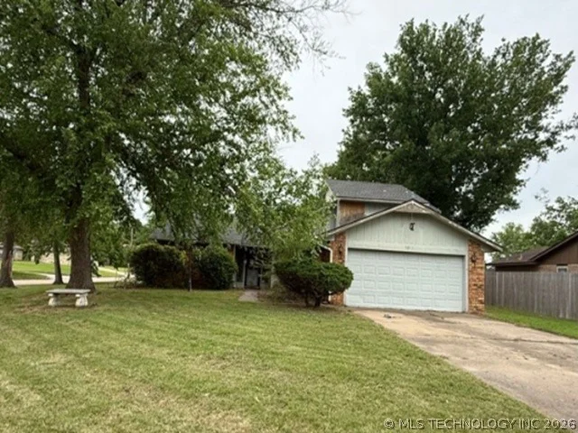 Unit for sale at 100 S Crabtree Road, Muskogee, OK 74403