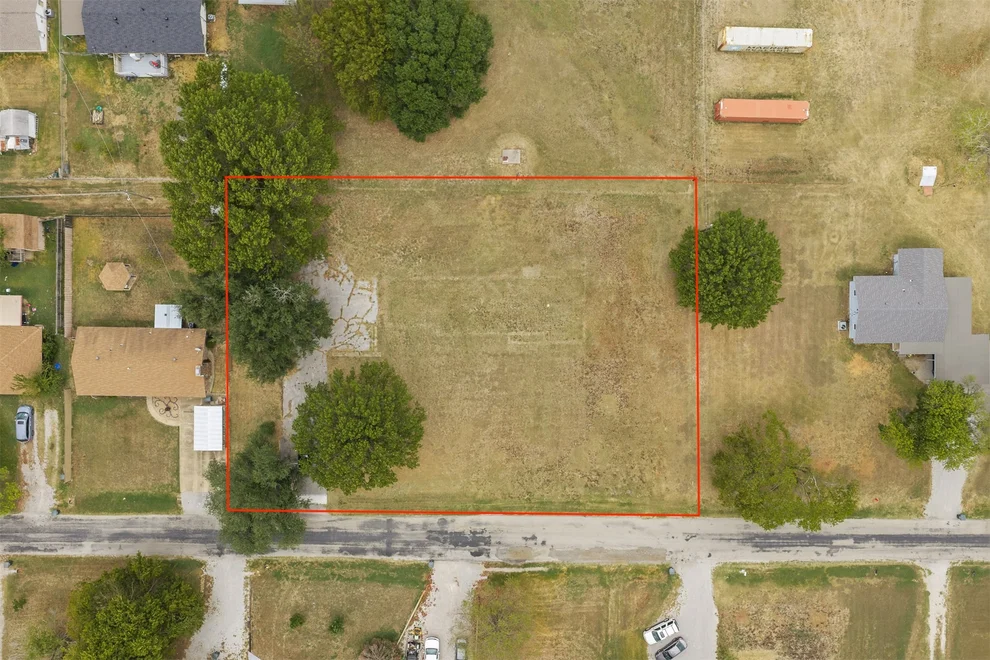 Unit for sale at Higgins Street, Marietta, OK 73448