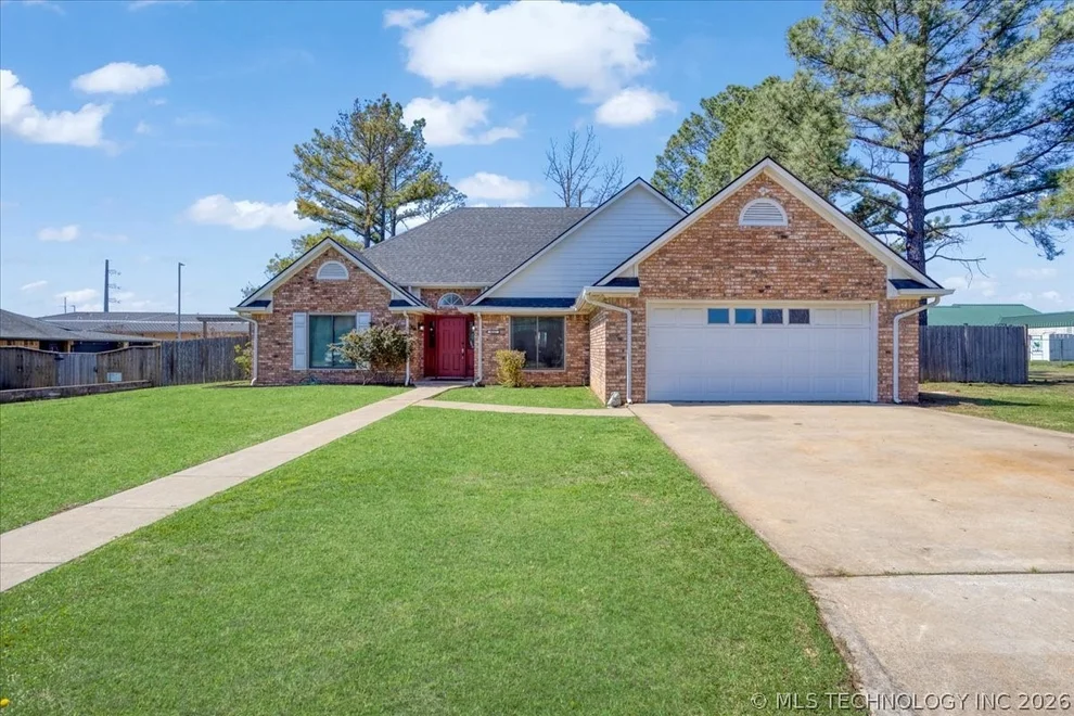 Unit for sale at 3007 N 12th Avenue, Durant, OK 74701