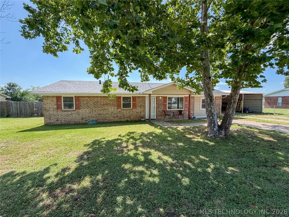 Unit for sale at 106 Risner Street, Davis, OK 73030