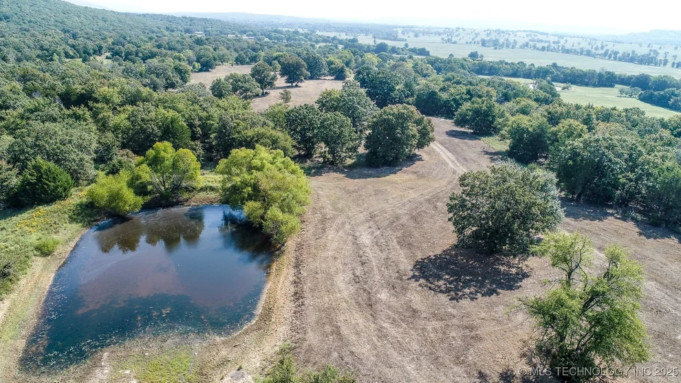 Unit for sale at 160 E Hwy 31, Quinton, OK 74561