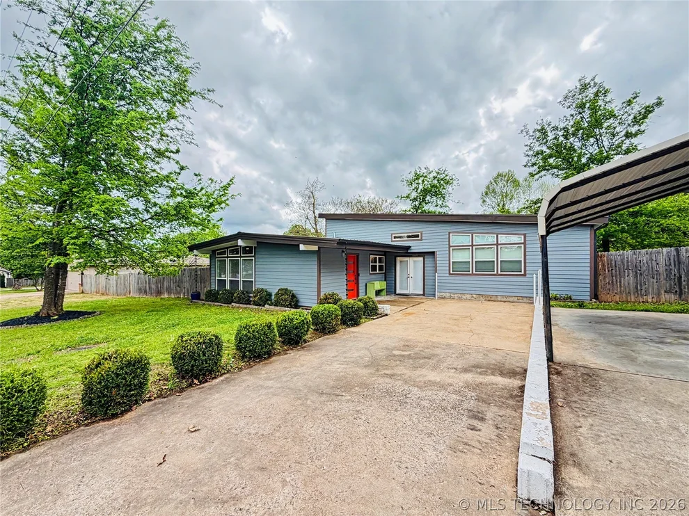 Unit for sale at 1002 Hillcrest Avenue, Tahlequah, OK 74464