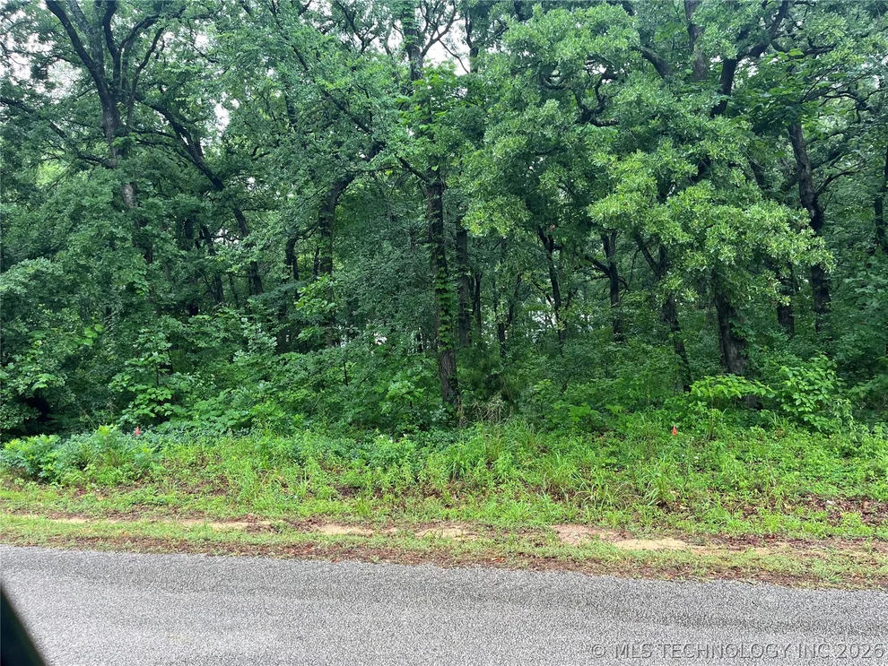 Unit for sale at 13 Eddie Road, Kingston, OK 73439