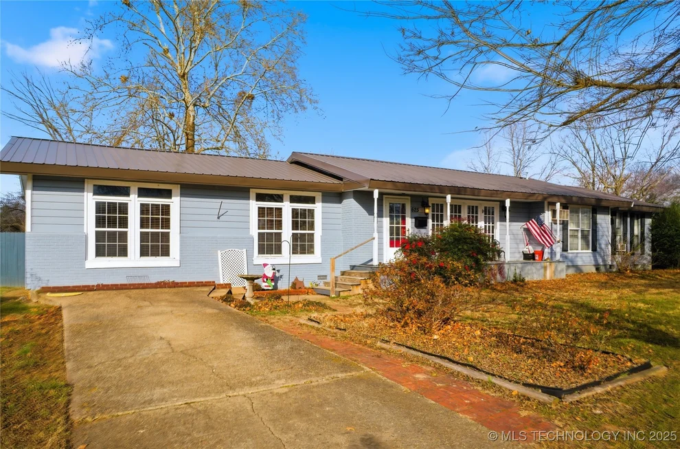 Unit for sale at 625 W Allison Avenue, Stilwell, OK 74960