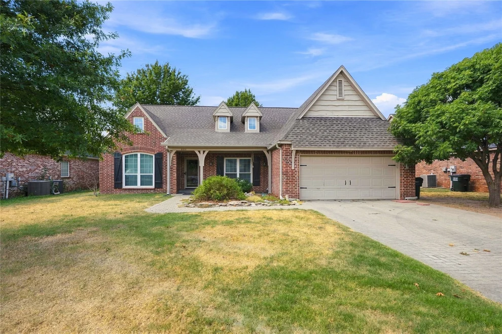 Unit for sale at 8814 N 131st EastAvenue, Owasso, OK 74055