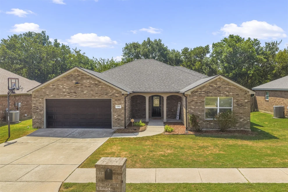 Unit for sale at 4702 Lake Shore Drive, Ardmore, OK 73401