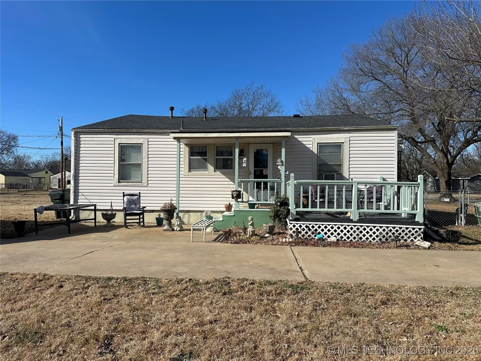 Unit for sale at 900 W 10th Street, Okmulgee, OK 74447