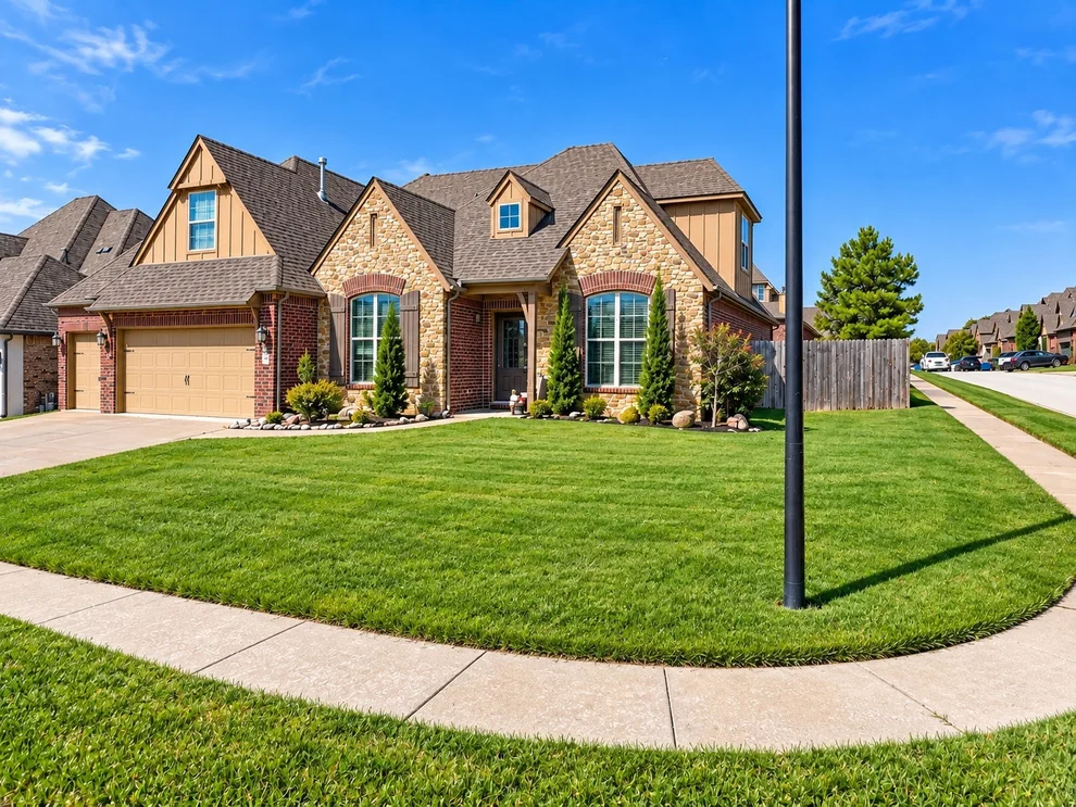 Unit for sale at 6085 E 144th Street, Bixby, OK 74008