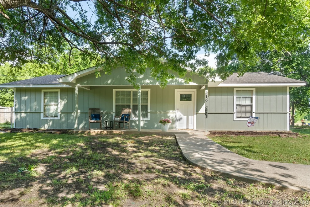 Unit for sale at 410 S Arkansas, Caddo, OK 74729
